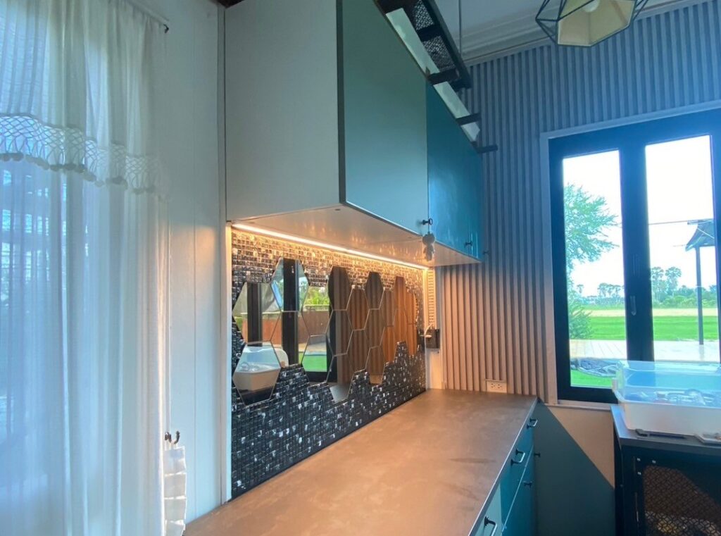 Kitchen Counter 2